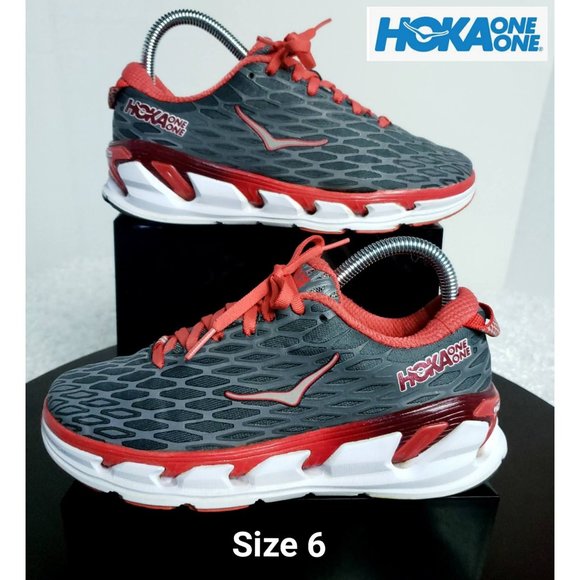 hoka vanquish 2